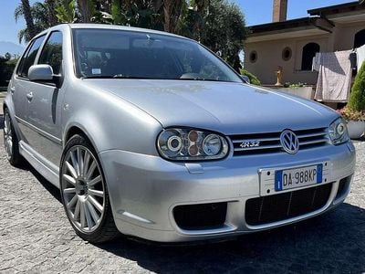 Usata VW Golf IV R 241 CV (177 kW) 2003 Berlina