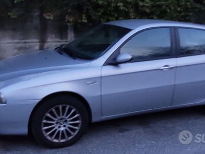 usata Alfa Romeo 147 1.6 benzina 2005