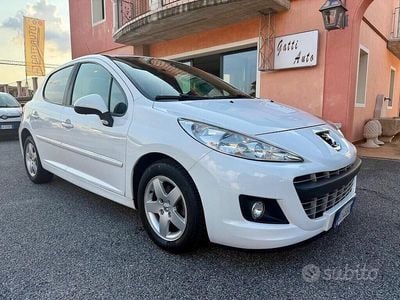 Bianco Usata 2011 Peugeot 207 Allure Berlina | 4000 € (Buon prezzo)