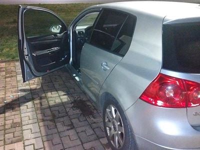 Usata VW Golf 140 CV (102 kW) 2003 Grigio Berlina