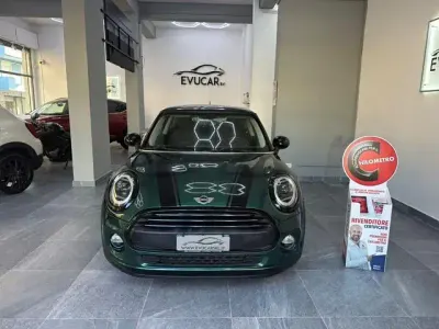 Begagnad Mini ONE 75 HK (55 kW) 2016 Grön Halvkombi