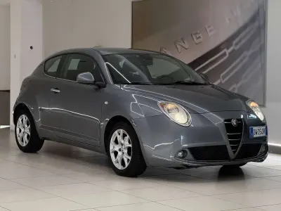 Usata Alfa Romeo MiTo Distinctive 120 CV (88 kW) 2009 Grigio Utilitaria