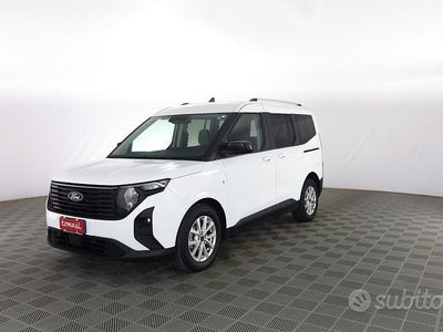 Usata Ford Tourneo Courier Titanium 124 CV (91 kW) 2025 Bianco Monovolume