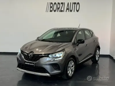 Second-hand Renault Captur Intens 101 CP (74 kW) 2020 Gri SUV