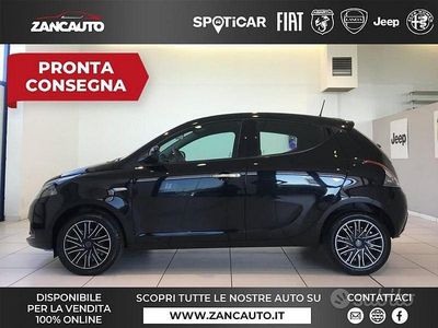 Usata Lancia Ypsilon Gold 70 CV (51 kW) 2022 Nero Utilitaria