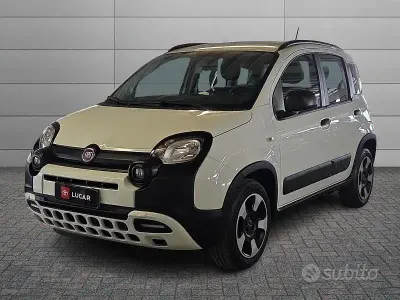 Begagnad Fiat Panda Cross Cross 69 HK (50 kW) 2020 Vit Halvkombi