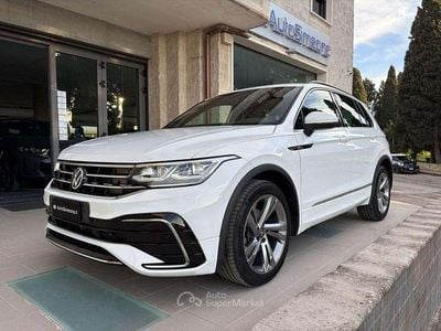 Usata VW Tiguan R-line 150 CV (110 kW) 2023 Bianco SUV