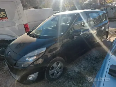 Usata Renault Scenic E-Tech 110 CV (80 kW) 2011 Nero Monovolume