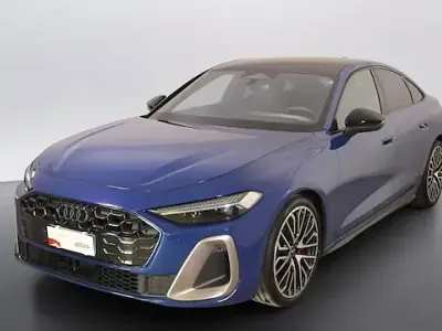 Usata Audi A5 Ambiente 204 CV (150 kW) 2025 Blu ascari Berlina