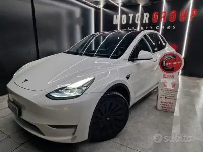 Usata Tesla Model Y Long Range AWD 189 kW (258 CV) 2023 Bianco SUV