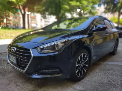 Usata Hyundai i40 Comfort 141 CV (103 kW) 2017 Nero Station wagon