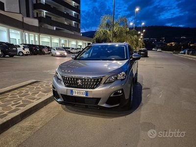 Occasion Peugeot 3008 Allure 120 ch (88 kW) 2018 Gris SUV