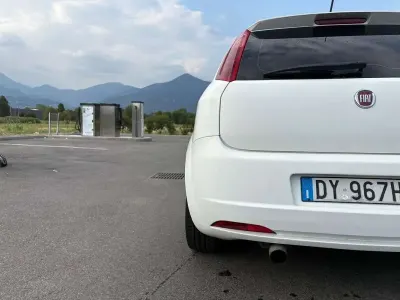 Usata Fiat Grande Punto Emotion 120 CV (88 kW) 2009 Utilitaria