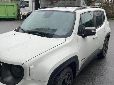 Usata Jeep Renegade Sport 120 CV (88 kW) 2018 Bianco pastello SUV