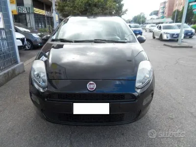 Usata Fiat Punto Street 69 CV (50 kW) 2017 Nero Utilitaria