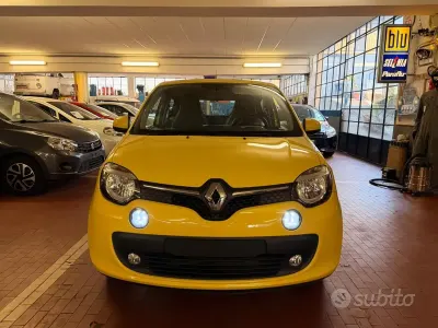 Usata Renault Twingo Life 69 CV (50 kW) 2017 Giallo Utilitaria