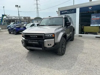 Usata Toyota Land Cruiser 205 CV (150 kW) 2024 Grigio SUV