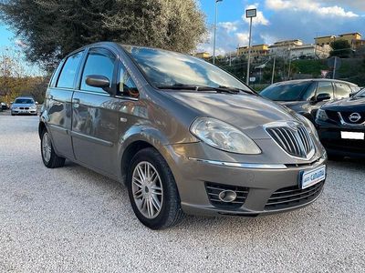 Usata Lancia Musa 90 CV (66 kW) 2008 Grigio Monovolume