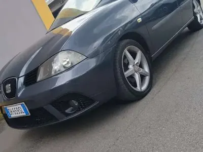 Usata Seat Ibiza 63 CV (46 kW) 1992 Utilitaria