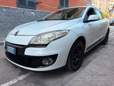 Usata Renault Mégane GrandTour 110 CV (80 kW) 2013 Bianco Station wagon