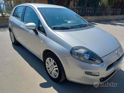 Usata Fiat Punto Lounge 85 CV (62 kW) 2013 Grigio Utilitaria