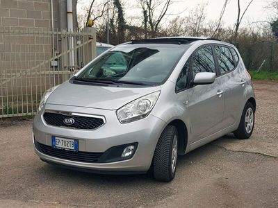 usata Kia Venga 1.4 Benz. (tetto apribile) UniPro. OK NEOPATENTATI