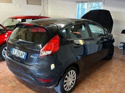 usata Ford Fiesta 1.4 5p. Bz.- GPL Titanium