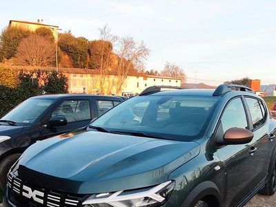 Usata Dacia Sandero Stepway 110 CV (80 kW) 2024 Verde SUV