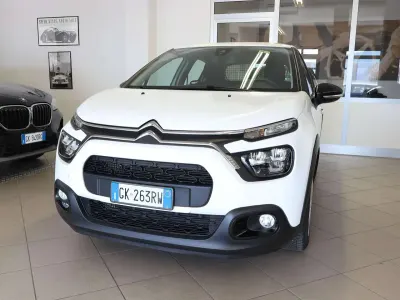 Usata Citroën C3 Feel 101 CV (74 kW) 2022 Bianco Utilitaria