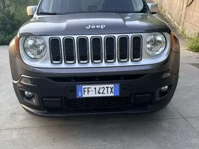 Usata Jeep Renegade Limited 120 CV (88 kW) 2016 SUV
