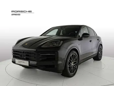Usata Porsche Cayenne 470 CV (345 kW) 2024 Nero metallizzato SUV