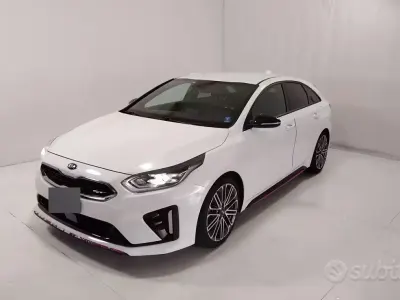 Usata Kia ProCeed 204 CV (150 kW) 2019 Bianco Station wagon