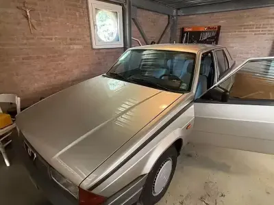 Usata Alfa Romeo 75 110 CV (80 kW) 1987 Berlina