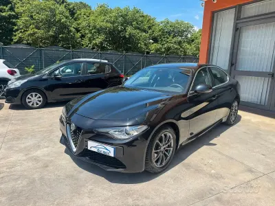Usata Alfa Romeo Giulia Business 136 CV (100 kW) 2019 Nero Berlina