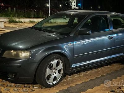 Usata Audi A3 140 CV (102 kW) 2004 Grigio Utilitaria
