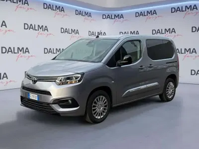 Gebraucht Toyota Proace Verso City 131 PS (96 kW) 2024 Grau Kombi