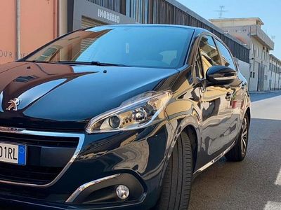 Usata Peugeot 208 2016 Blu Utilitaria