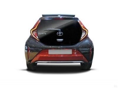Begagnad Toyota Aygo X Lounge 72 HK (52 kW) 2025 Svart SUV