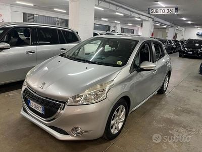 Usata Peugeot 208 82 CV (60 kW) 2013 Grigio Utilitaria
