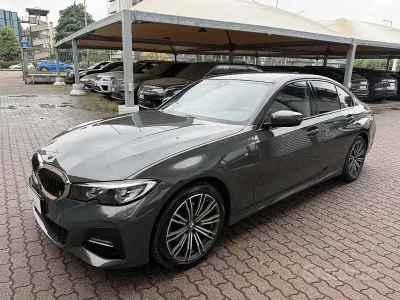Usata BMW 320 M Sport 190 CV (139 kW) 2022 Grigio / metallizzato Berlina