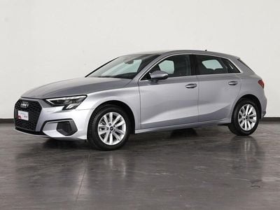 Usata Audi A3 Business 116 CV (85 kW) 2024 Argento fioretto Berlina