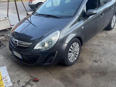 Usata Opel Corsa 75 CV (55 kW) 2011 Grigio Utilitaria