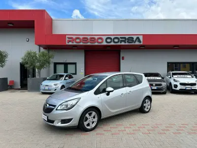 Usata Opel Meriva Cosmo 120 CV (88 kW) 2016 Argento Monovolume
