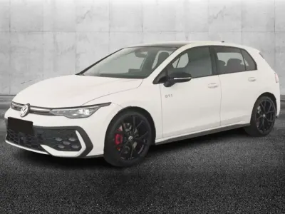Usata VW Golf VIII GTI 265 CV (194 kW) 2024 Bianco Berlina