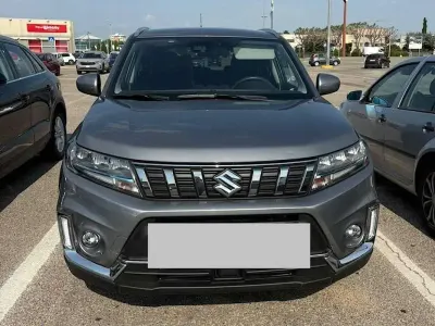 Usata Suzuki Vitara Cool 129 CV (94 kW) 2024 Argento SUV
