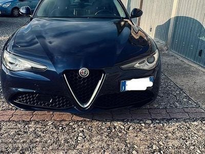 Usata Alfa Romeo Giulia 160 CV (117 kW) 2019 Blu Berlina