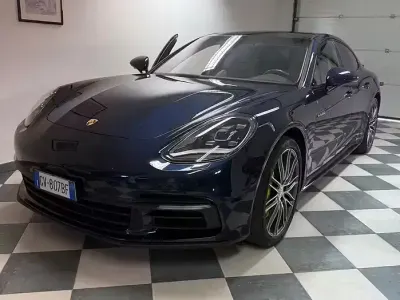 Usata Porsche Panamera 330 CV (242 kW) 2018 Utilitaria
