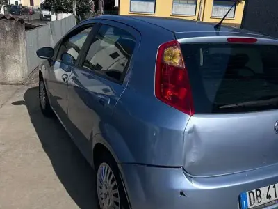 Usata Fiat Grande Punto Dynamic 77 CV (56 kW) 2006 Utilitaria