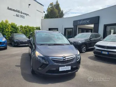 Usata Opel Zafira Tourer Cosmo 150 CV (110 kW) 2015 Grigio Monovolume