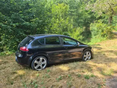 Usata Seat Leon FR 140 CV (102 kW) 2011 Nero Utilitaria